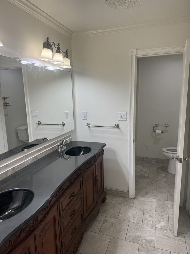 Building Photo - 2962 Mockingbird Ln