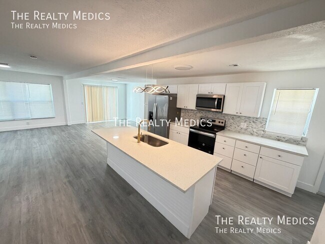 Building Photo - 1718 Palmer Ln