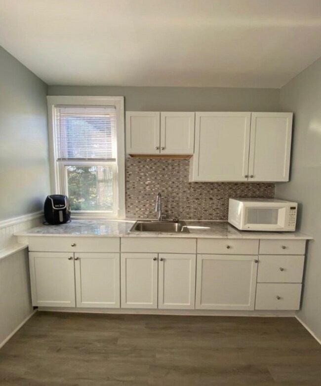 Building Photo - 58 W Friendship St