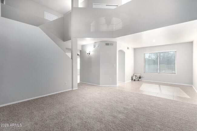 Building Photo - 3611 E Windmere Dr