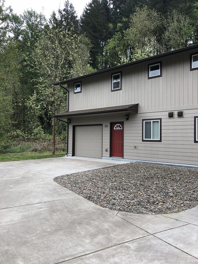 Building Photo - 247s59