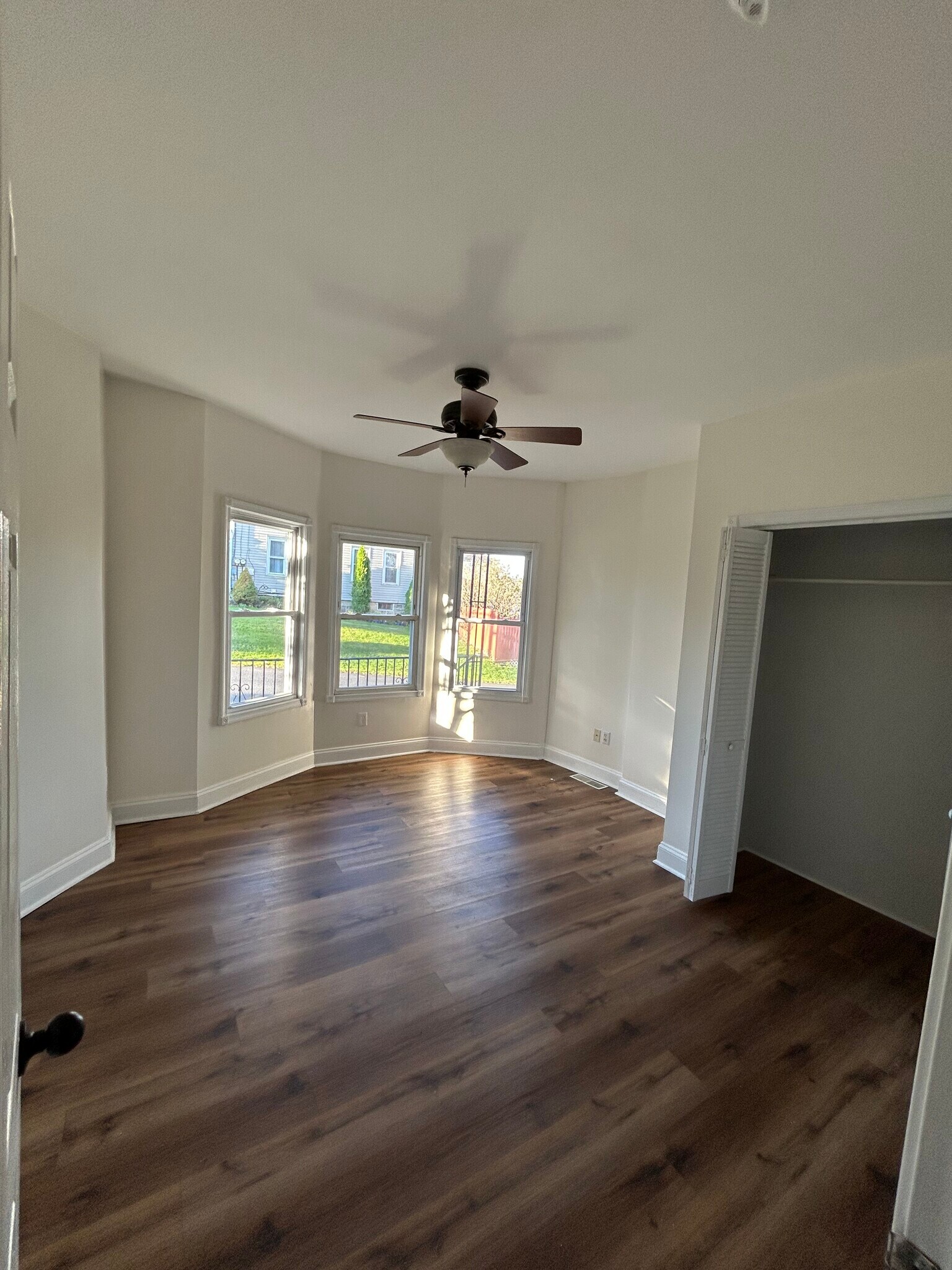 Building Photo - 1202 W Elm St