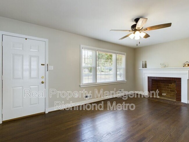Building Photo - 709 N Parham Rd