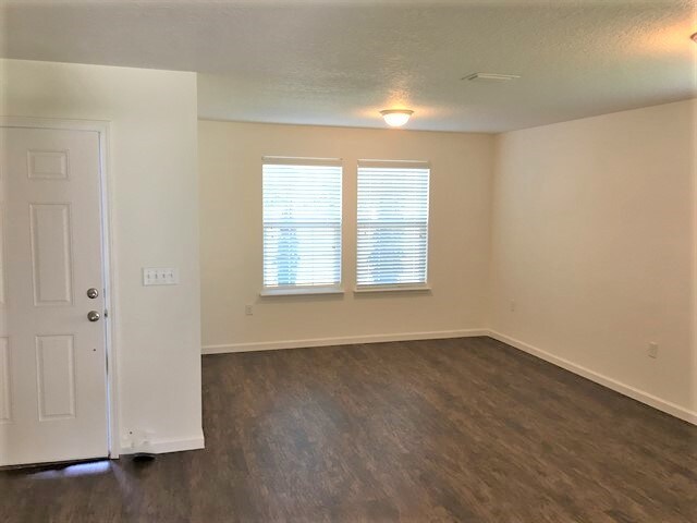 Building Photo - 3330 Bradley Creek Pkwy