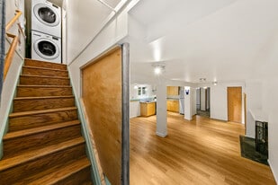 Building Photo - 2655 8th Ave W