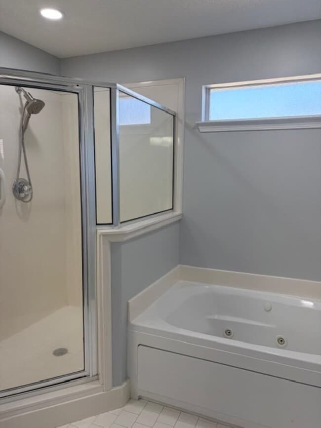 Building Photo - 1139 Breezy Valley Dr