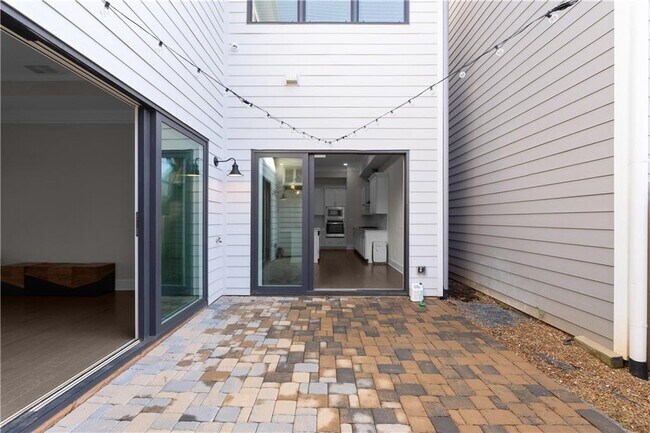 Building Photo - 648 Stickley Oak Way