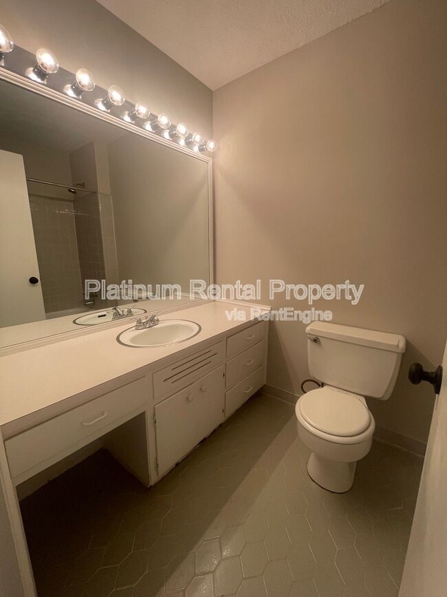 Building Photo - 224 Cold Creek Dr