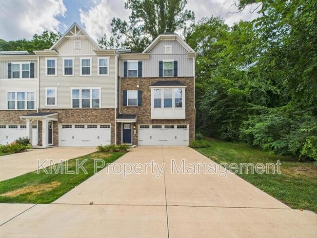 Building Photo - 844 Buckeye Dr