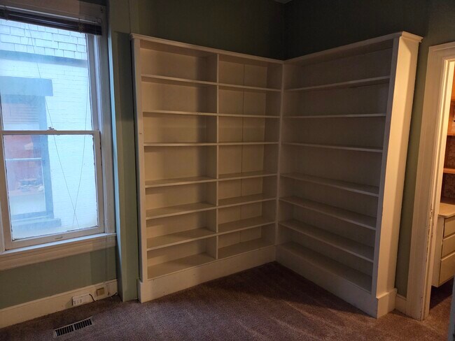 Building Photo - 1250 E 100 S