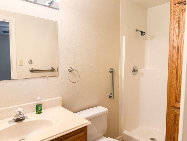 Building Photo - 5011 Rock Point St