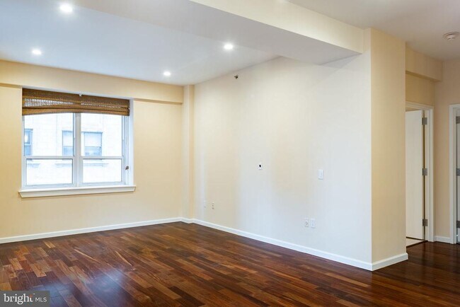 Building Photo - 1425 Locust St