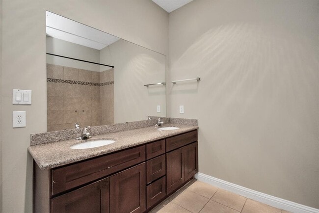 Building Photo - 15410 Addicks Stone Dr