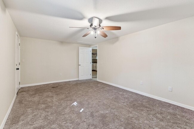 Building Photo - 38341 Palm Grove Dr