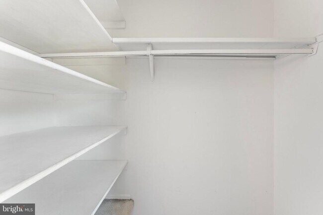 Building Photo - 6014 Martins Landing Ln