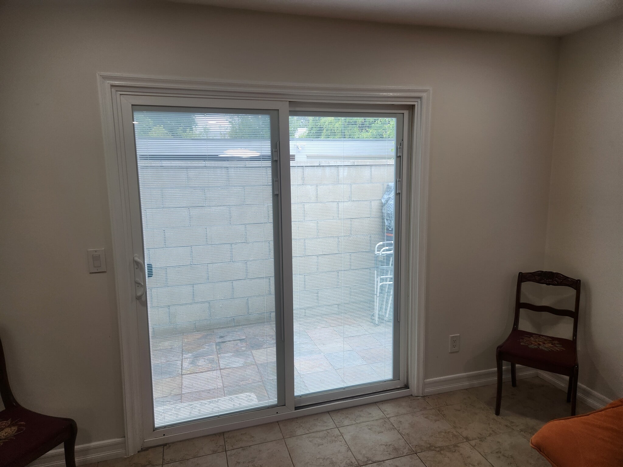 Building Photo - 5516 Vanalden Ave