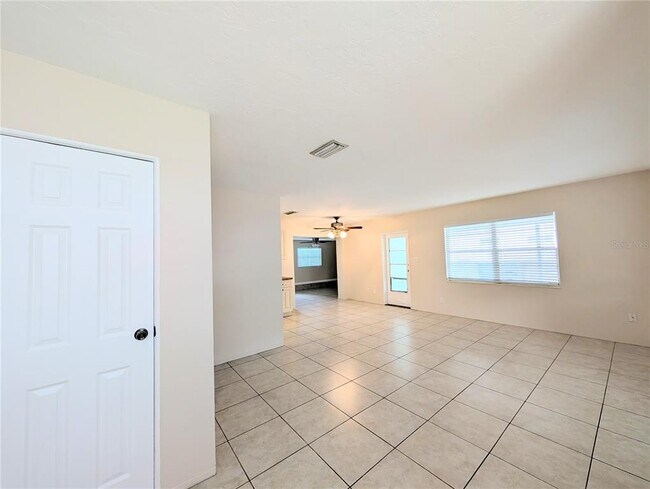 Building Photo - 1708 Bayshore Gardens Pkwy