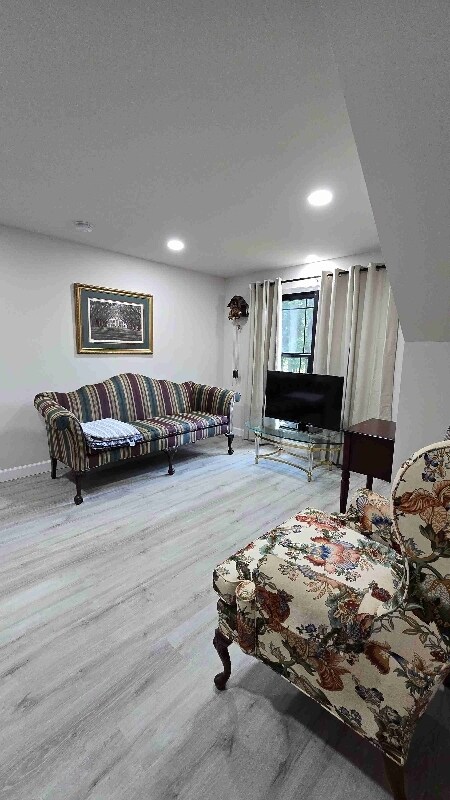 Building Photo - 6585 Lovers Ln