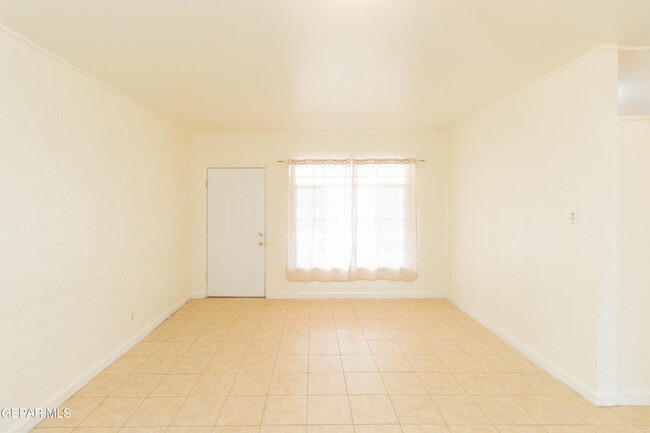 Building Photo - 1210 N Florence St