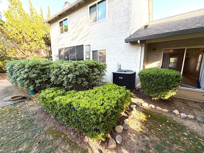 Building Photo - Beautiful 2-Story Home in the highly sought after Stanford Ranch community!