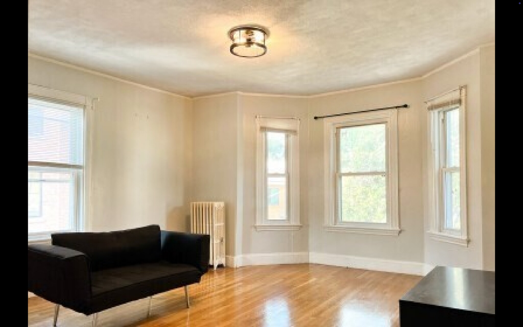 Building Photo - 10 Smythe St