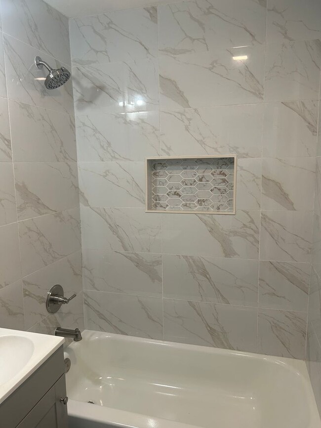 Building Photo - 2336 N Estelle Ave