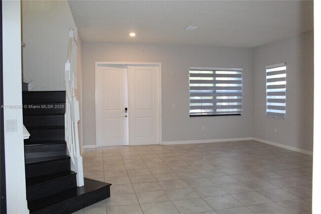 Building Photo - 25096 SW 118th Ave