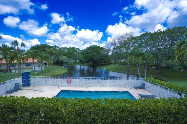Building Photo - 5458 Via Delray Blvd