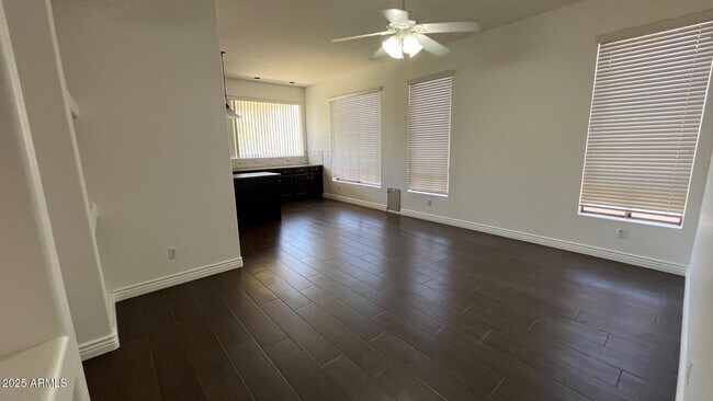 Building Photo - 3342 N Boulder Canyon