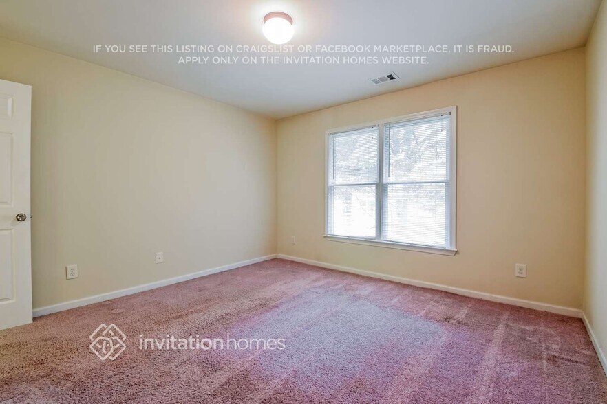 Building Photo - 620 Jefferson Pl
