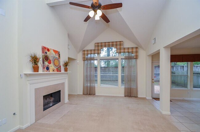 Building Photo - 25542 China Springs