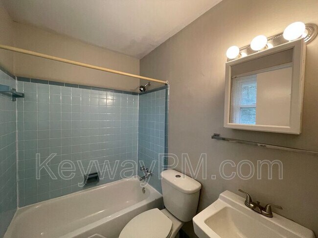 Building Photo - 2341 Ridge Rd