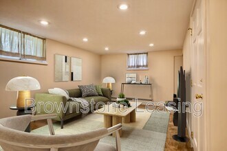 Building Photo - 867 N Ogden St