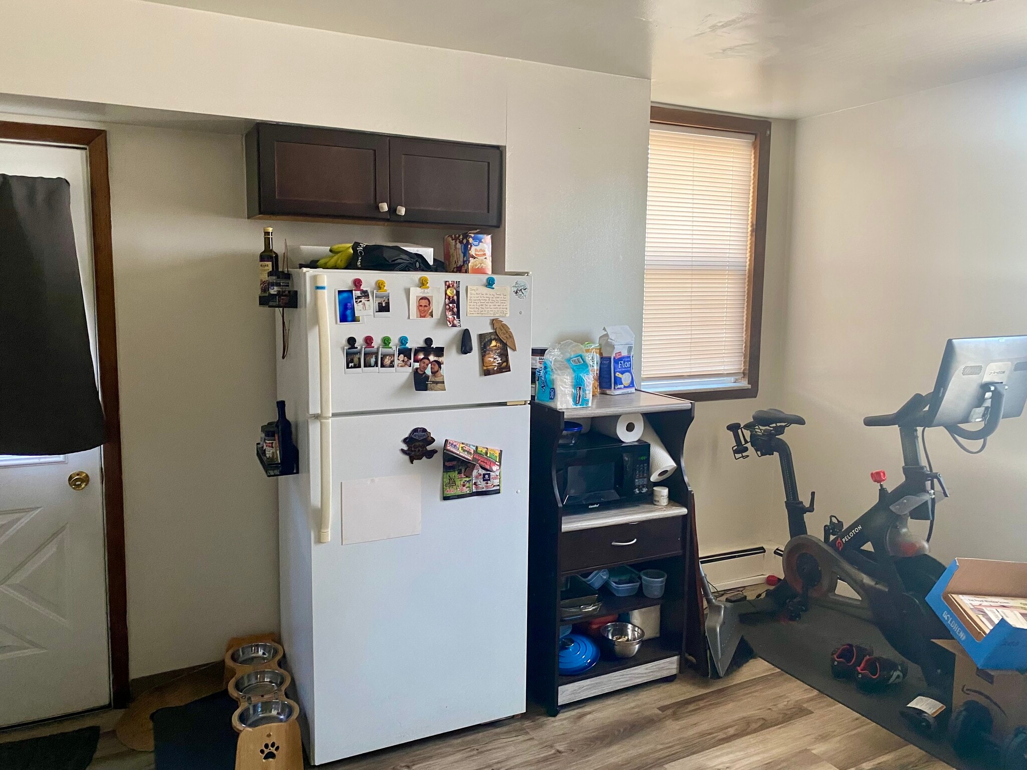 Kitchen - 4937 Hatfield St