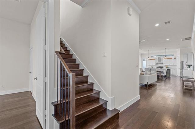 Building Photo - 600 Melba St