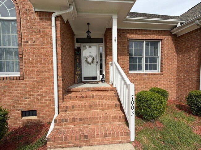 Building Photo - 7003 Neal Ct