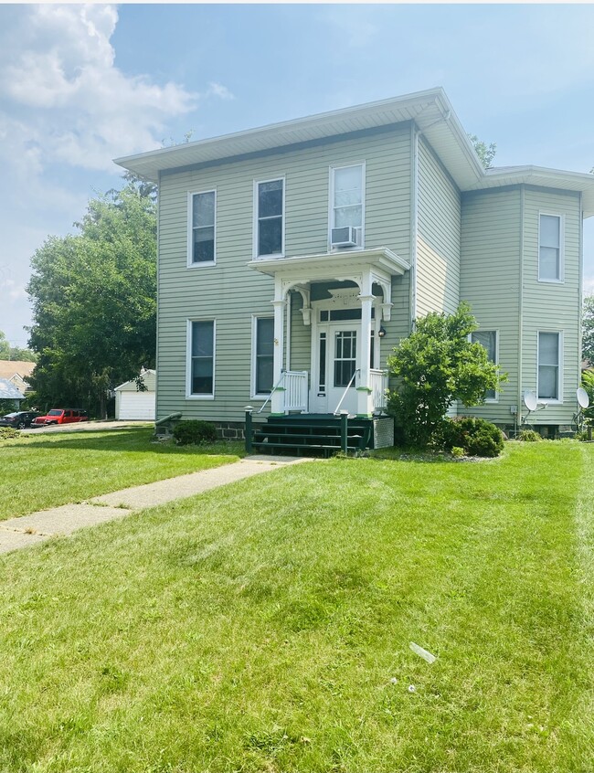 Building Photo - 202 North Ave