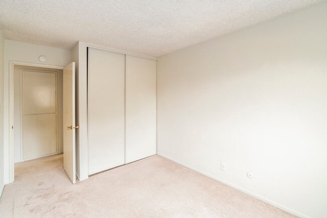 Building Photo - 3158 Phoenix Ln
