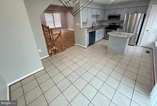 Building Photo - 12705 Town Center Way