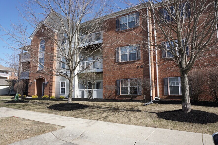 Building Photo - 2636 Harding Ct