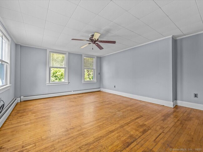 Building Photo - 440 Taylor Hill Rd