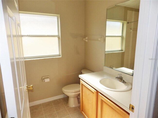 Building Photo - 418 Ashley Pl