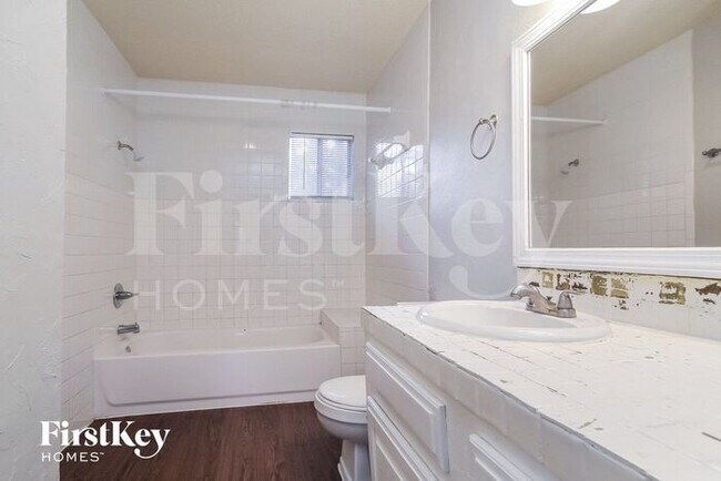Building Photo - 4486 W Cypress Villas Dr