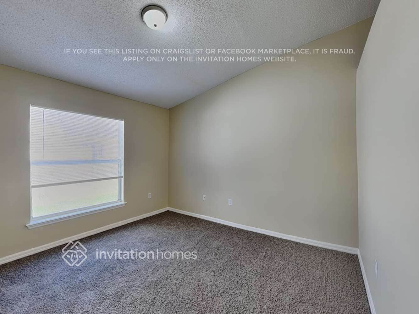 Building Photo - 8509 Blackberry Ave