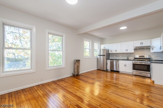 kitchen - 211 Hillside Ave