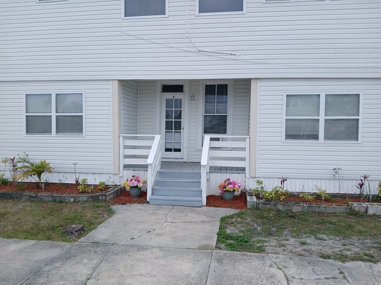 Building Photo - 114 N Dade Ave