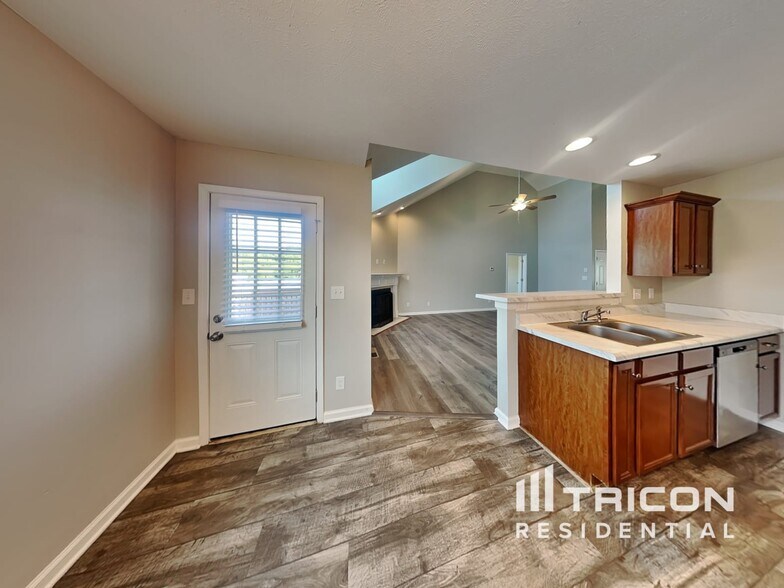 Building Photo - 1398 Scrub Oak Drive
