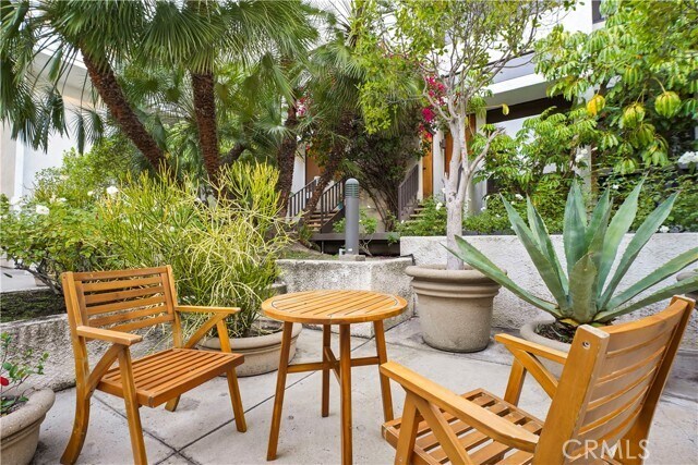 Building Photo - 500 E Del Mar Blvd