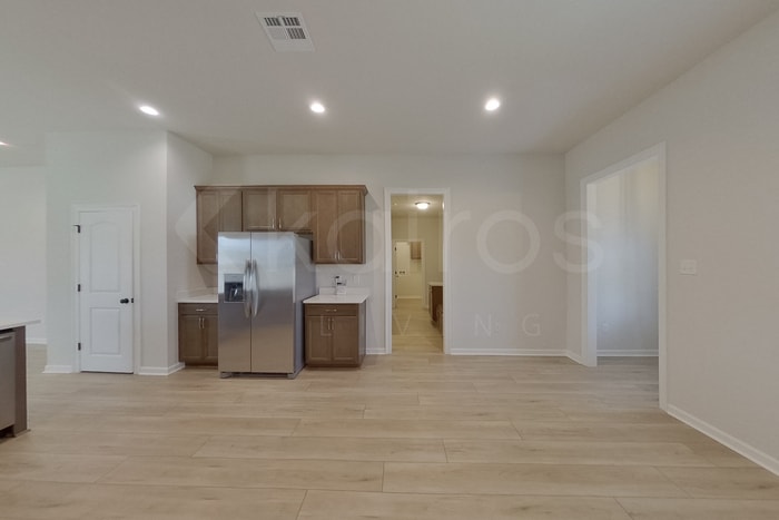 Building Photo - 13968 Rosewell St