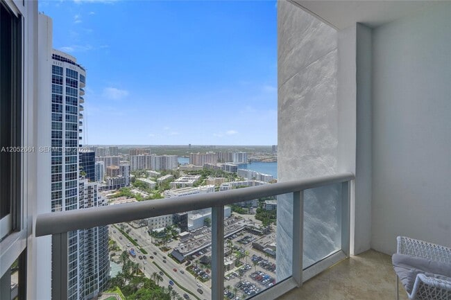 Building Photo - 18201 Collins Ave